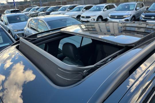 Volkswagen T-roc Photo autoimg-79364f5da6348c689940f4bc112a69856bd72c9c.jpg