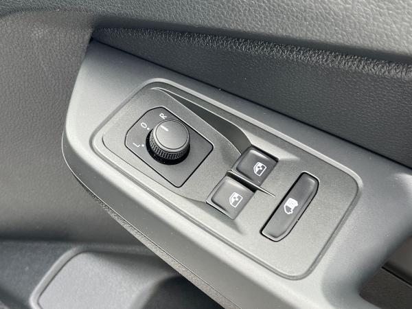 Volkswagen Caddy Photo autoimg-793a4440baadf4099bda2a815ff00e19edd93068.jpg