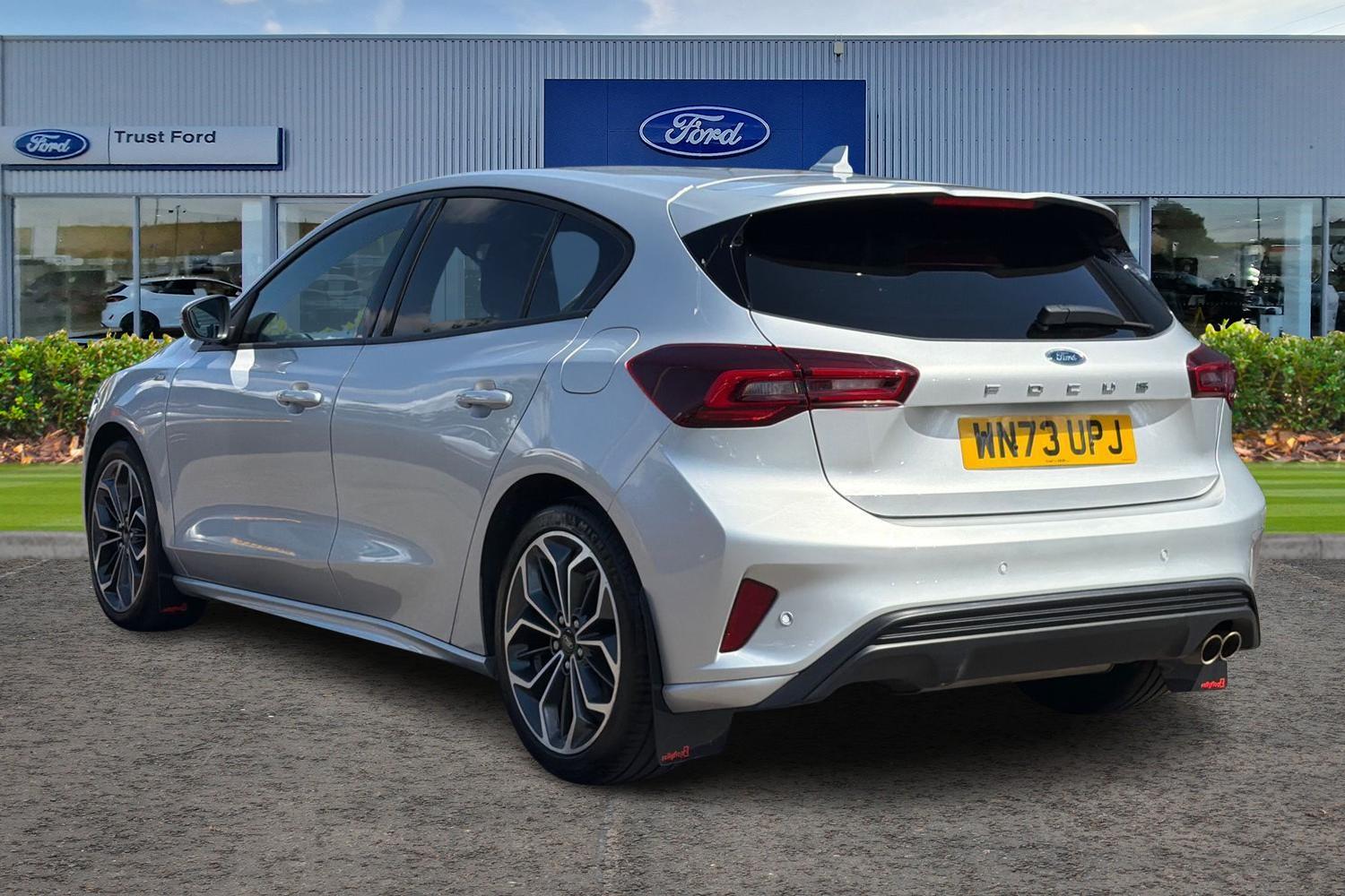 Ford FOCUS Photo 1