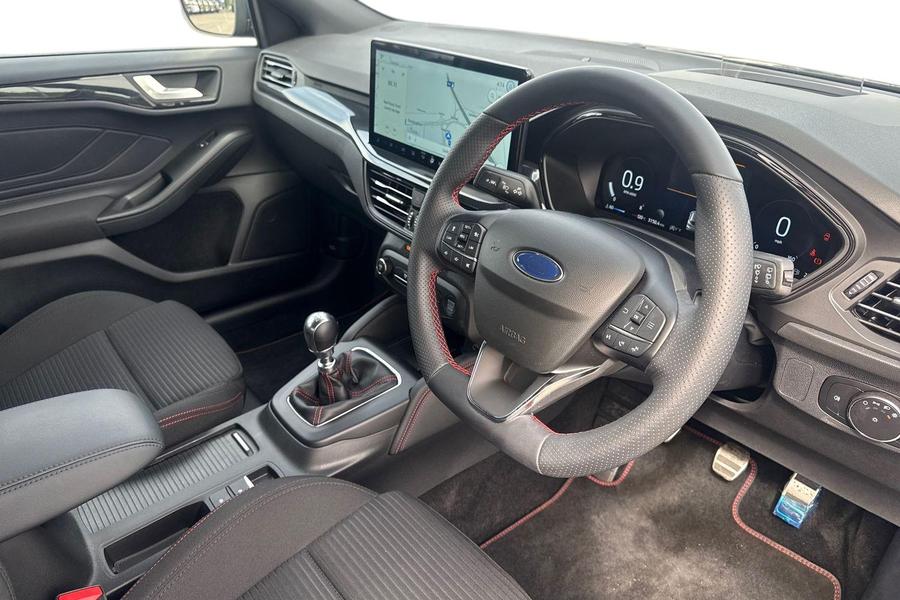 Ford FOCUS Photo autoimg-793d254b487a08feca3b64e7b3cf2cf2f2ccb211.jpg