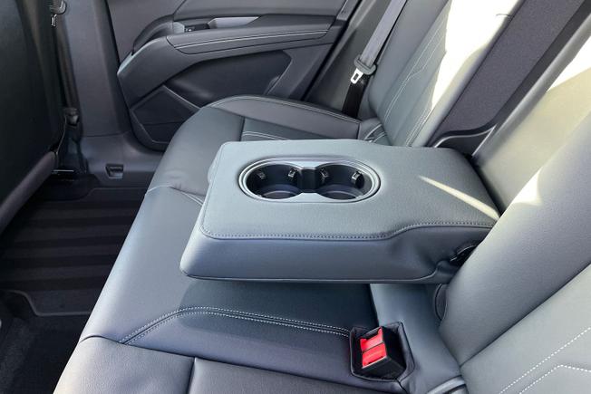 AUDI Q4 E-Tron Photo 42