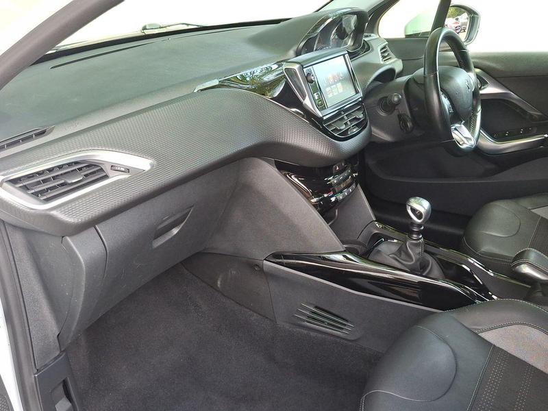 Used Peugeot 2008 NV19UNU 16