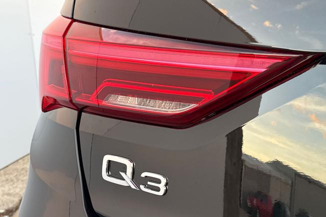 AUDI Q3 Photo 37