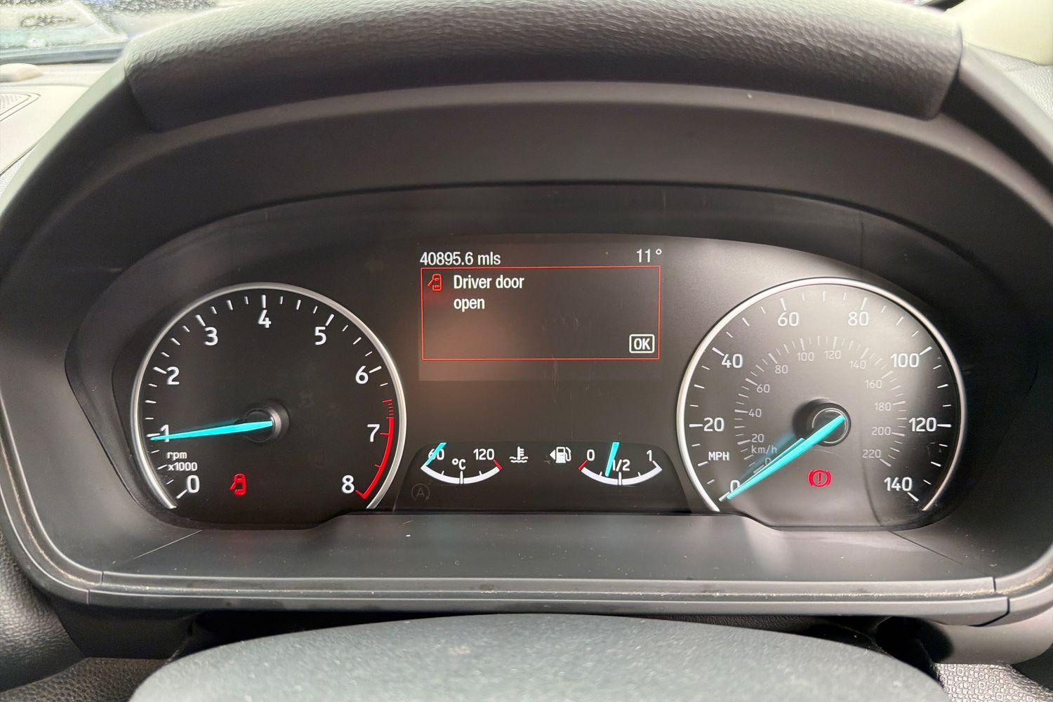 Ford ECOSPORT Photo 12