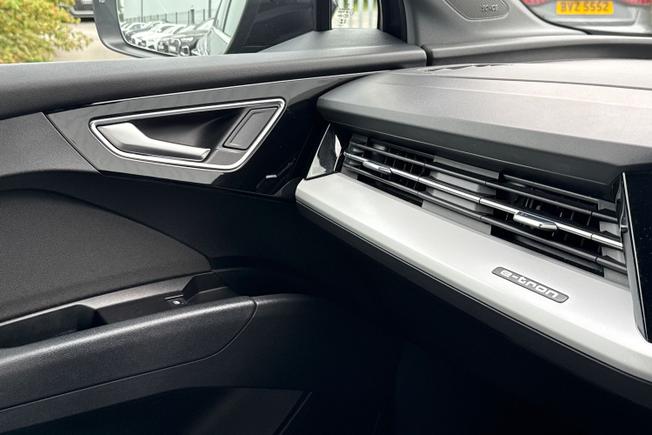 AUDI Q4 E-Tron Photo 39