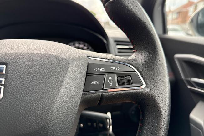 SEAT Arona Photo 17