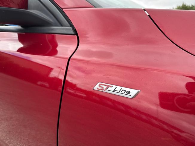 FORD Focus Photo 21