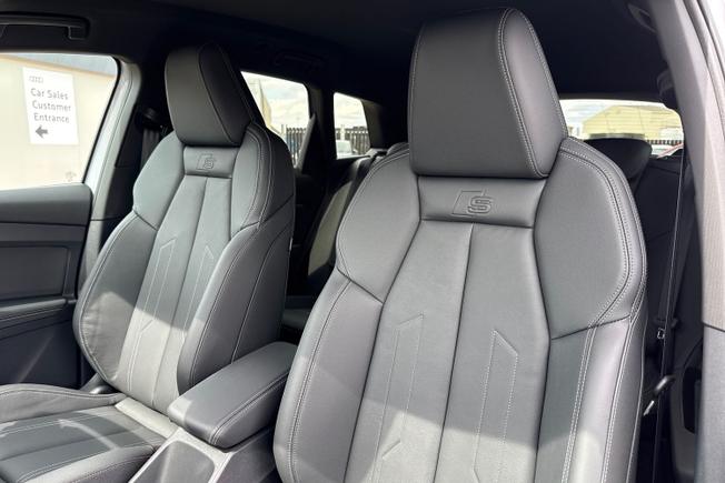 Audi Q4 Photo 50