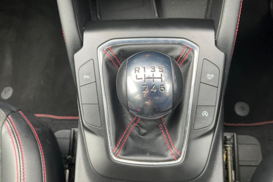 Ford KUGA Photo autoimg-795d7d98104c72736e34fbbc477b6b57cf6aaa17.jpg
