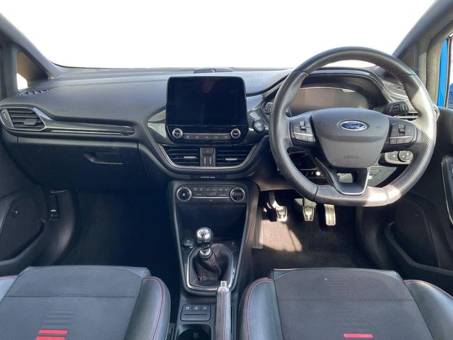 FORD Fiesta Photo 10