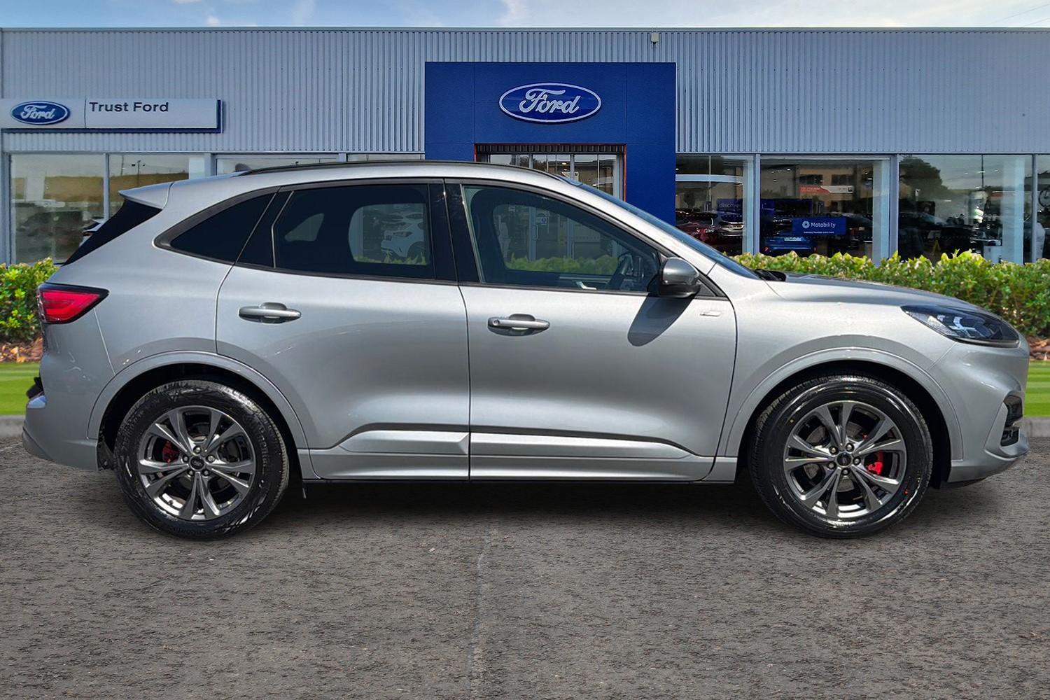 Ford KUGA Photo 2