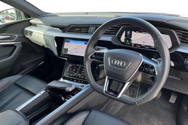 AUDI e-tron Photo 6