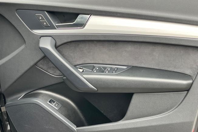 AUDI Q5 Photo 41