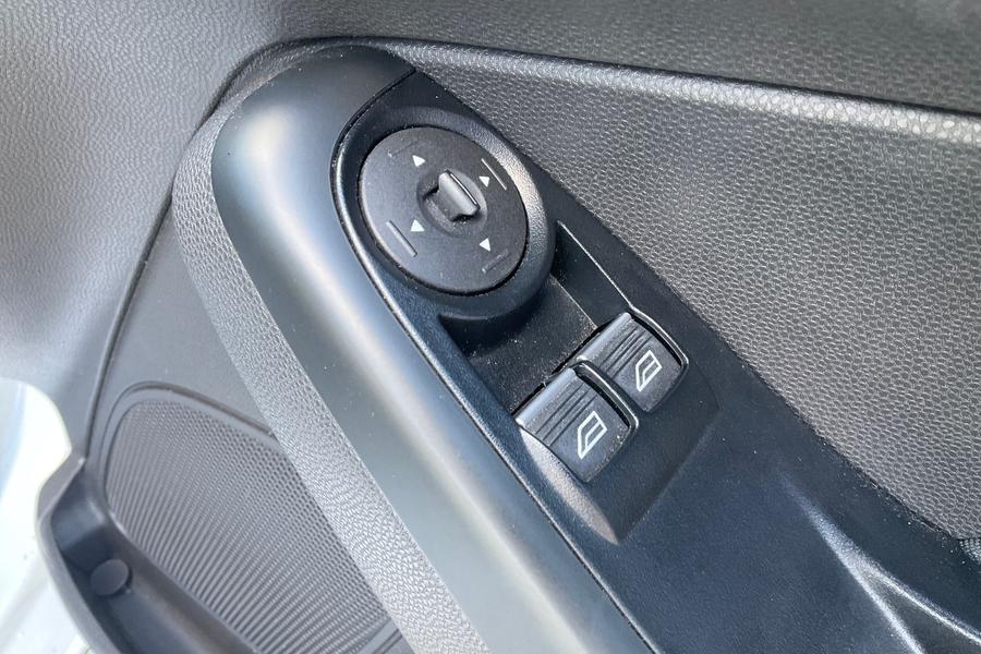Ford FIESTA Photo autoimg-7964fb1c47e4c996fbb2a239c732b53be247a03b.jpg