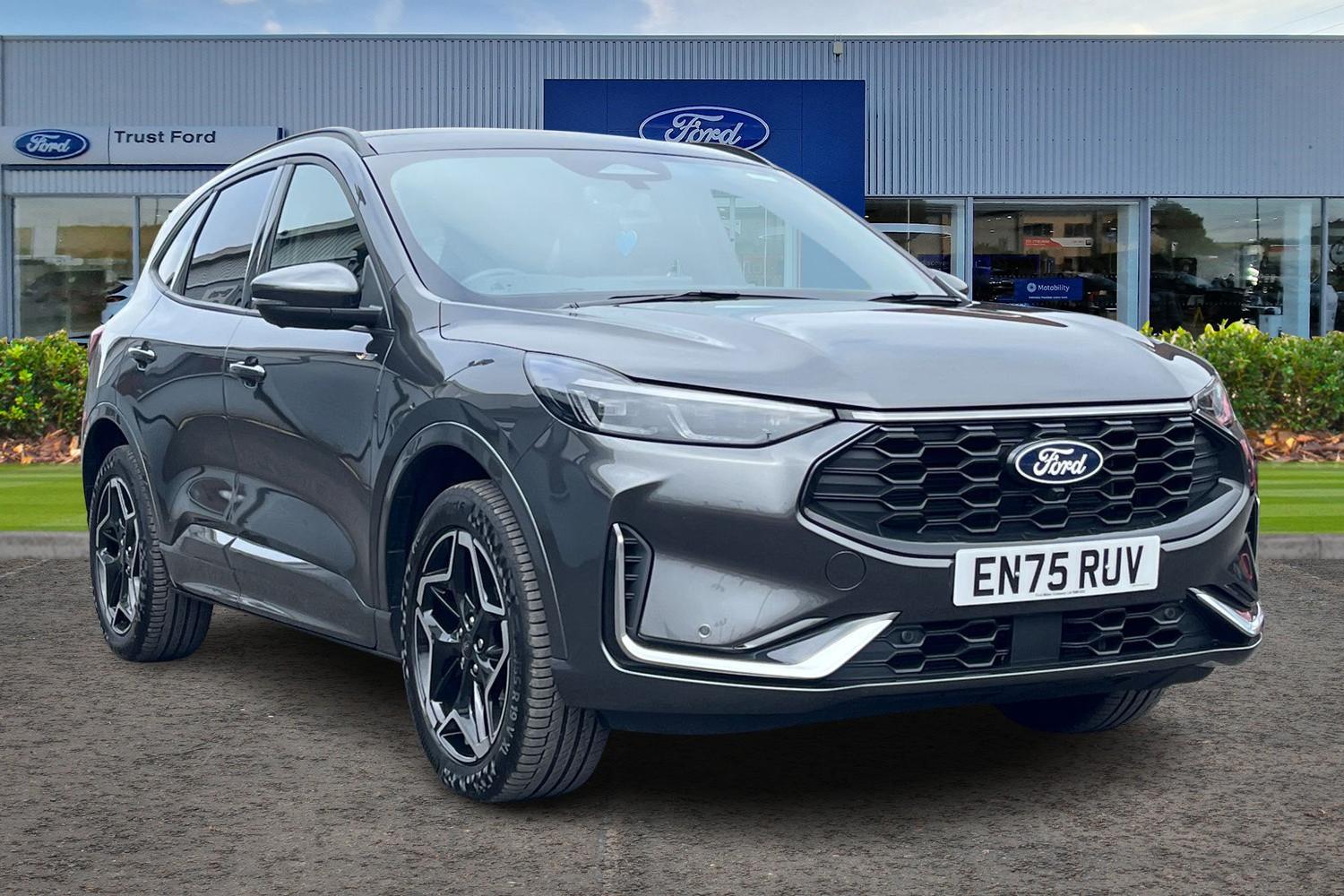 Ford Kuga Photo 0