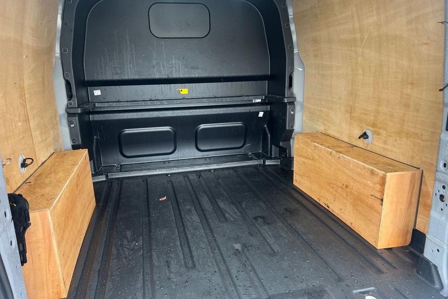 Used FORD TRANSIT CUSTOM YP75JHO 24