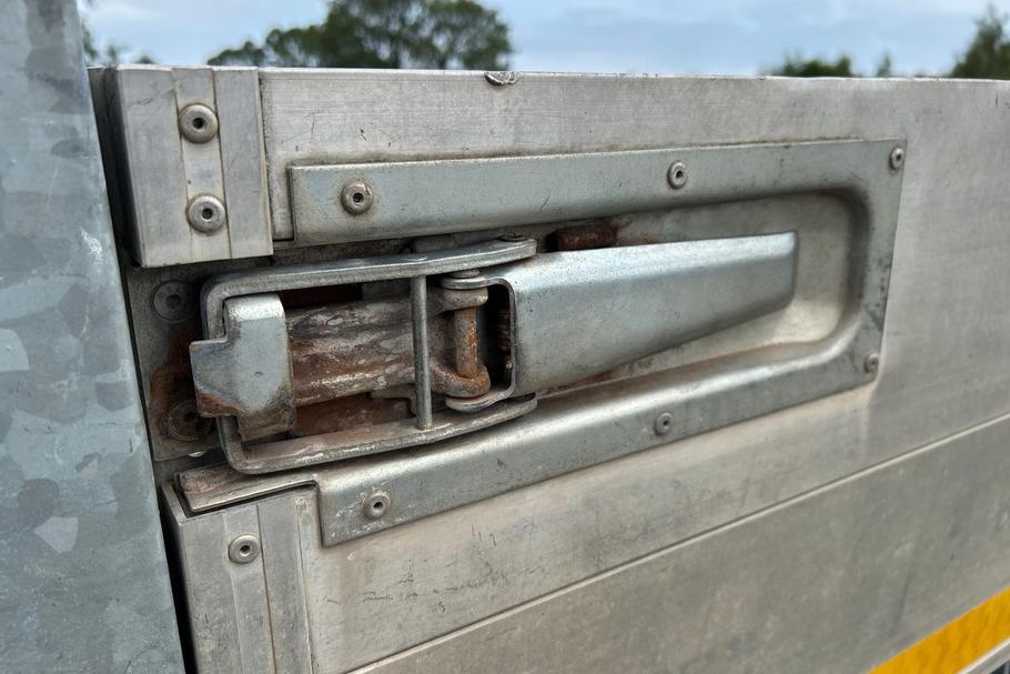 Used Isuzu GRAFTER N35.150 PX69LWD 29