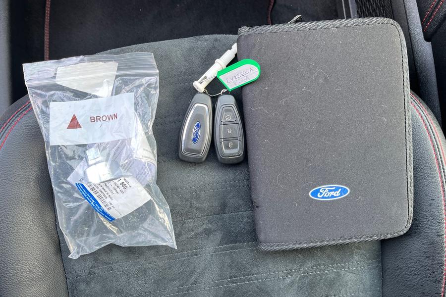 Ford Kuga Photo autoimg-7977c7e9d5a8b2d68bf737d90b5194f285d62972.jpg