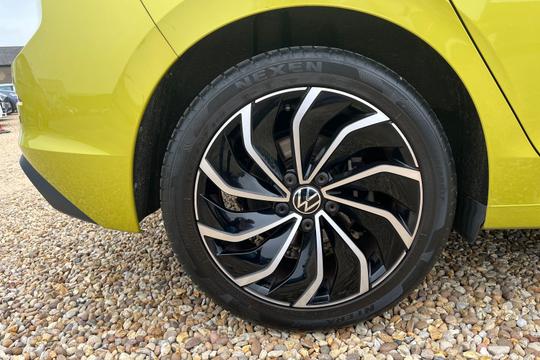Volkswagen Golf Photo autoimg-79788de43b216adee2d140377de189d81e85d7d3.jpg