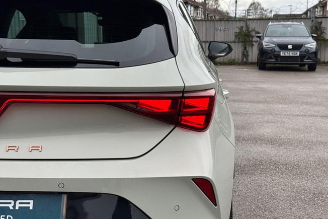 CUPRA Leon Photo 18