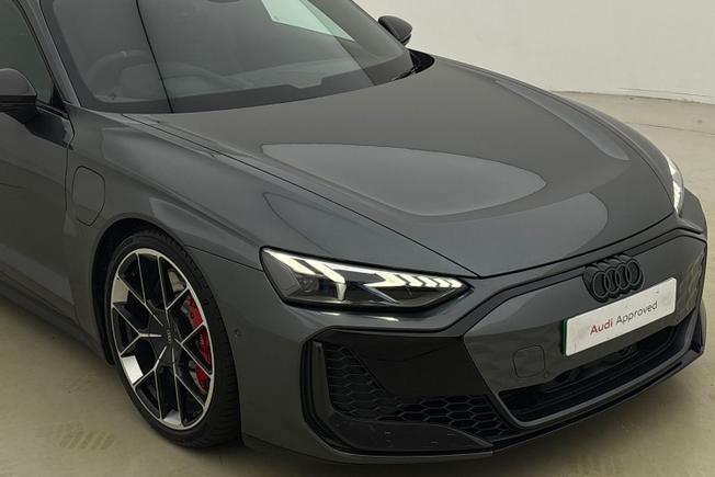 AUDI RS e-tron GT Photo 34