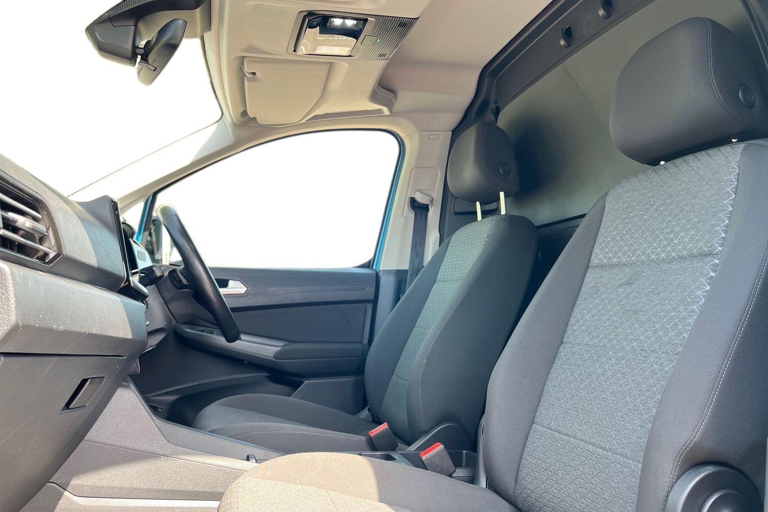Ford TRANSIT CONNECT Photo 9
