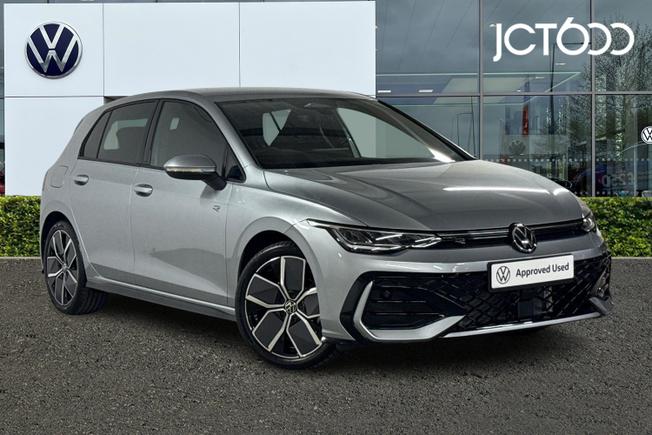 Volkswagen Golf Photo 1