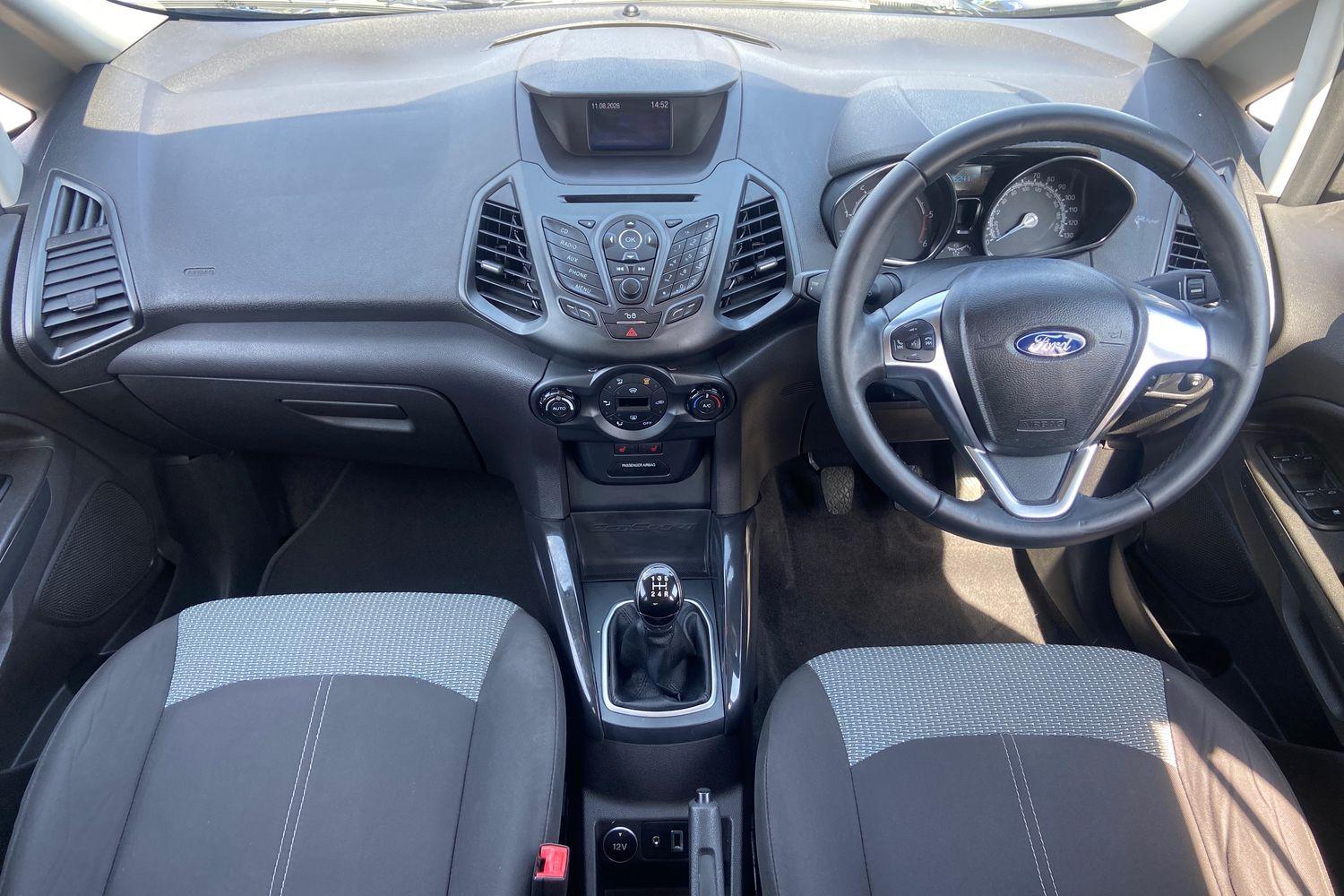 Ford ECOSPORT Photo 9