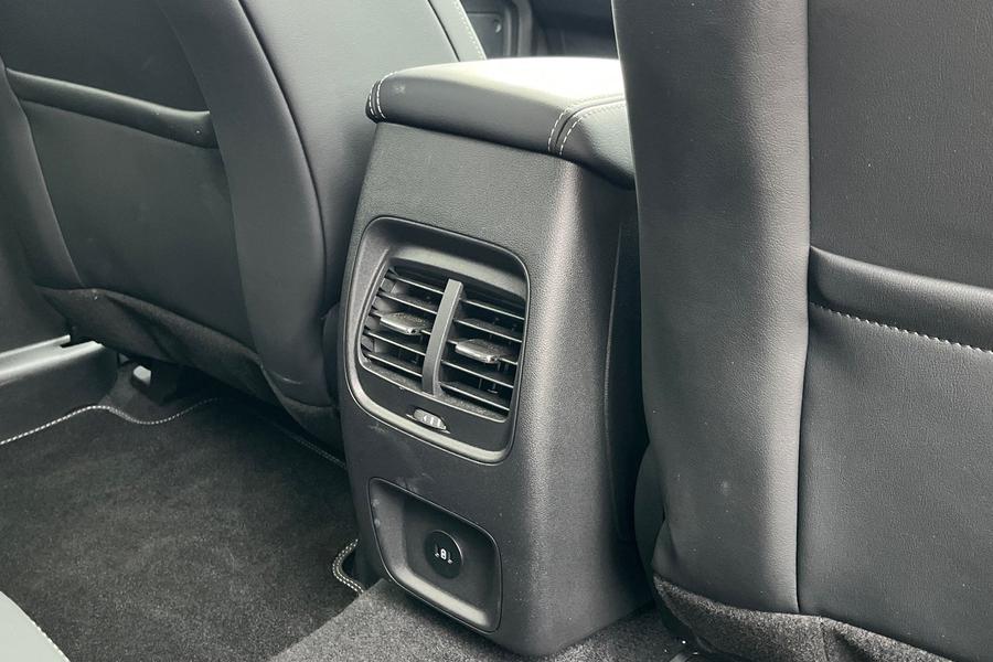 Ford KUGA Photo autoimg-797f7a5b3620208b0cf85c10593dbd19f313ab44.jpg