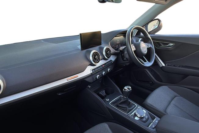 AUDI Q2 Photo 2