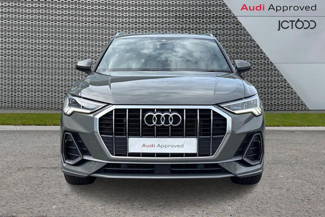 AUDI Q3 Photo 8