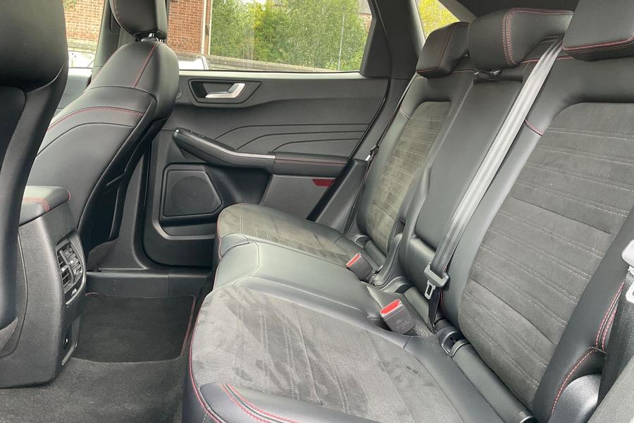 Ford Kuga Photo autoimg-7985414ce29c21b45c332532a9d0dc5628e2c21b.jpg