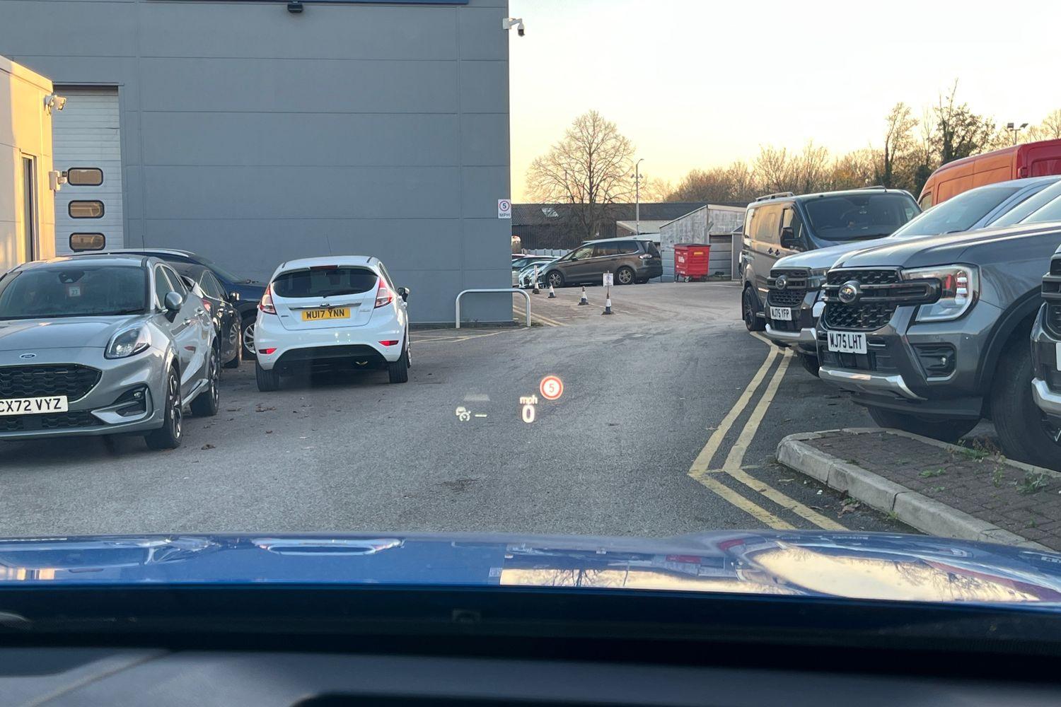 Ford Explorer Photo 37