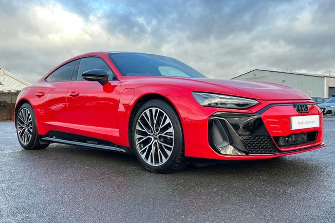 AUDI S e-tron GT Photo 24