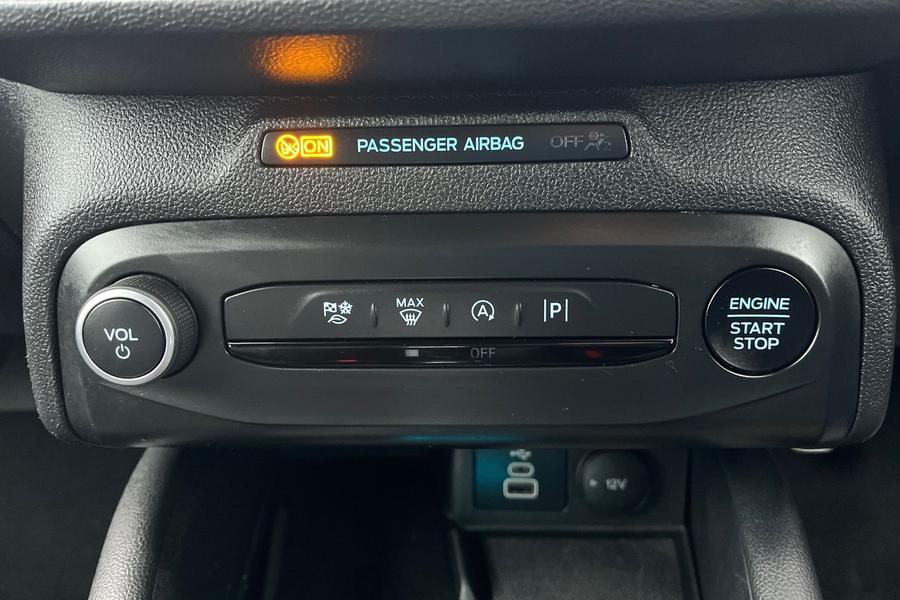 Ford FOCUS Photo autoimg-798a6f4812aa9e19bcf0330bc0e035441dc2c5a2.jpg