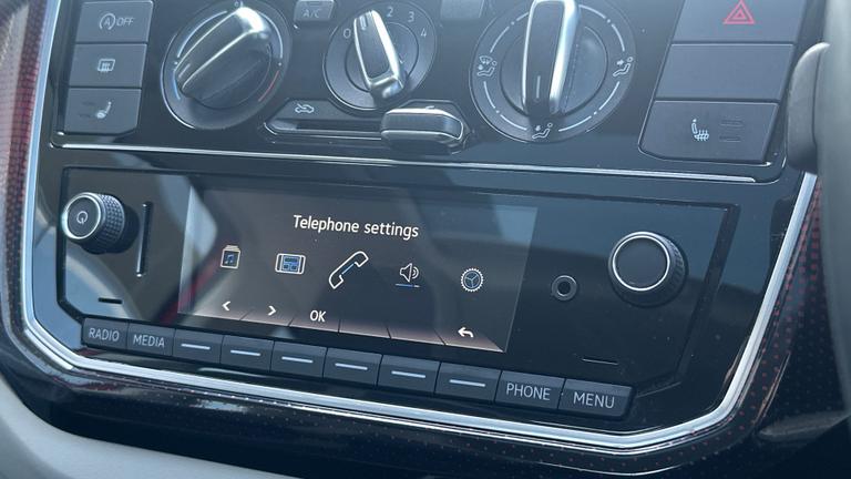 Used Volkswagen up! DL17WFK 13