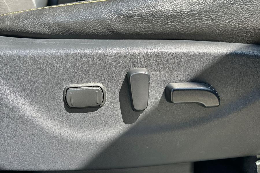 Nissan NAVARA Photo autoimg-79917a59764cafd3ad950a9a8c9a21eb43fa86bf.jpg