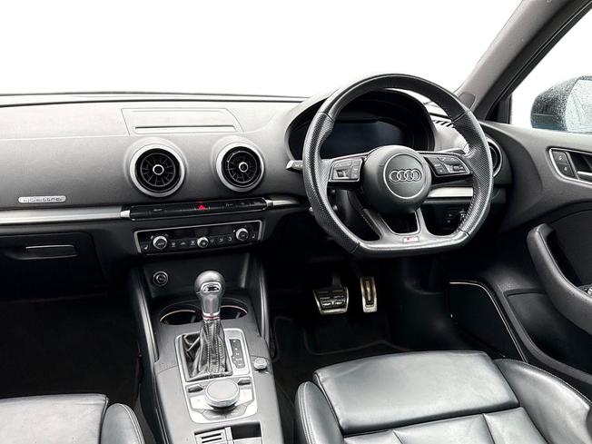 AUDI S3 Photo 11