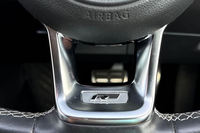 VOLKSWAGEN Tiguan Photo 26
