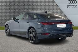 AUDI  A6 Photo 3