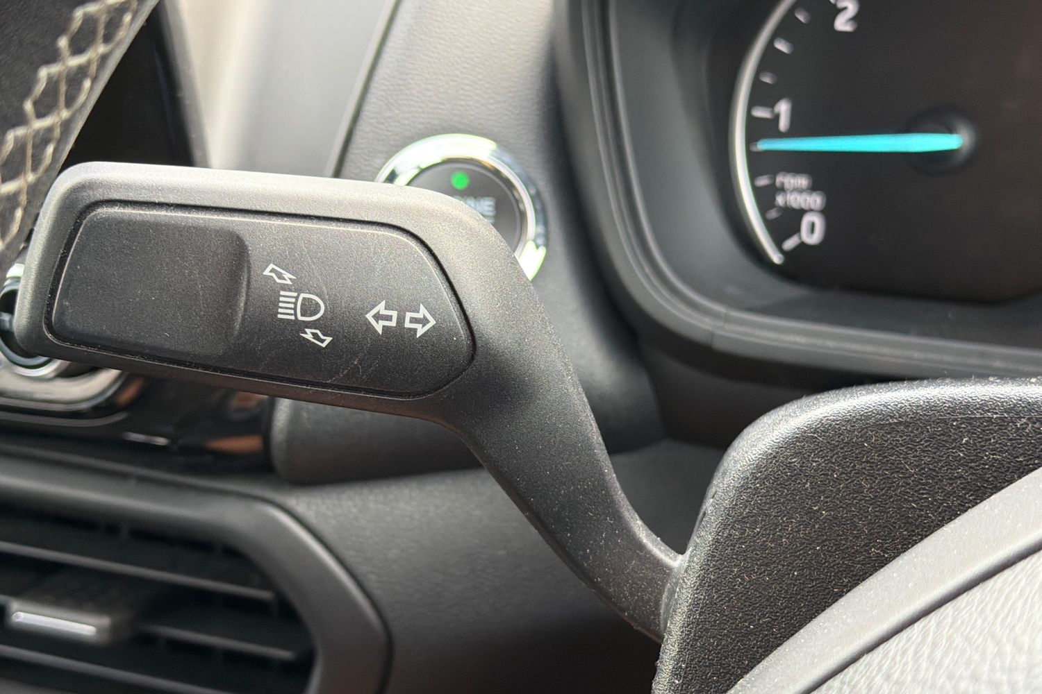 Ford ECOSPORT Photo 13
