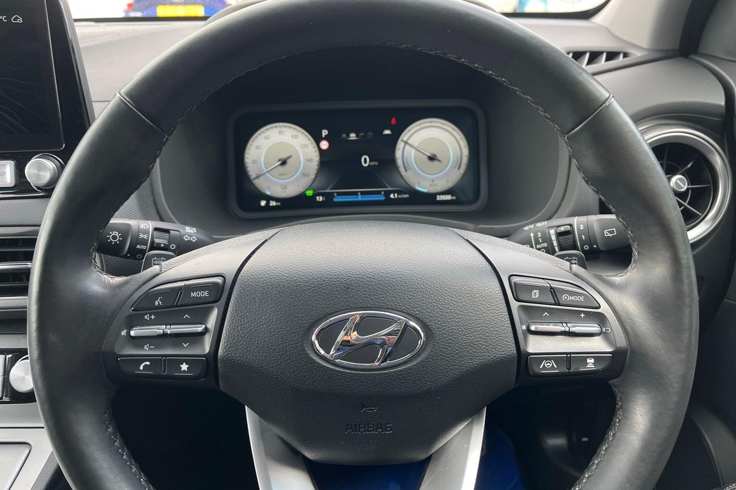 Hyundai KONA Photo 11
