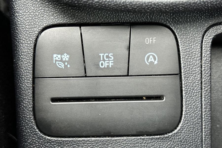 Ford FIESTA Photo autoimg-79a1a3a064eb519b40bb31c15f54d642ce8ea7ff.jpg