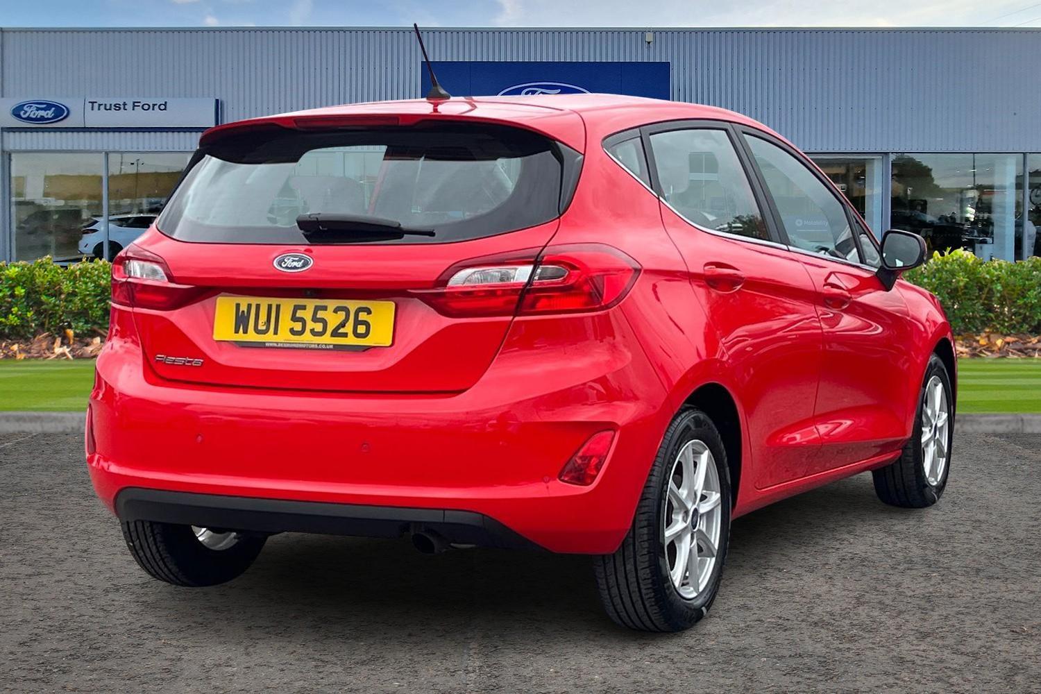 Ford FIESTA Photo 3