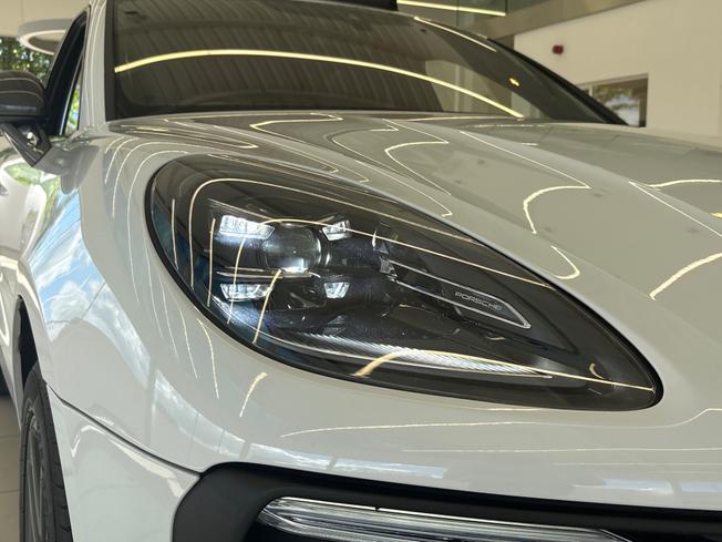 PORSCHE Macan Photo 21