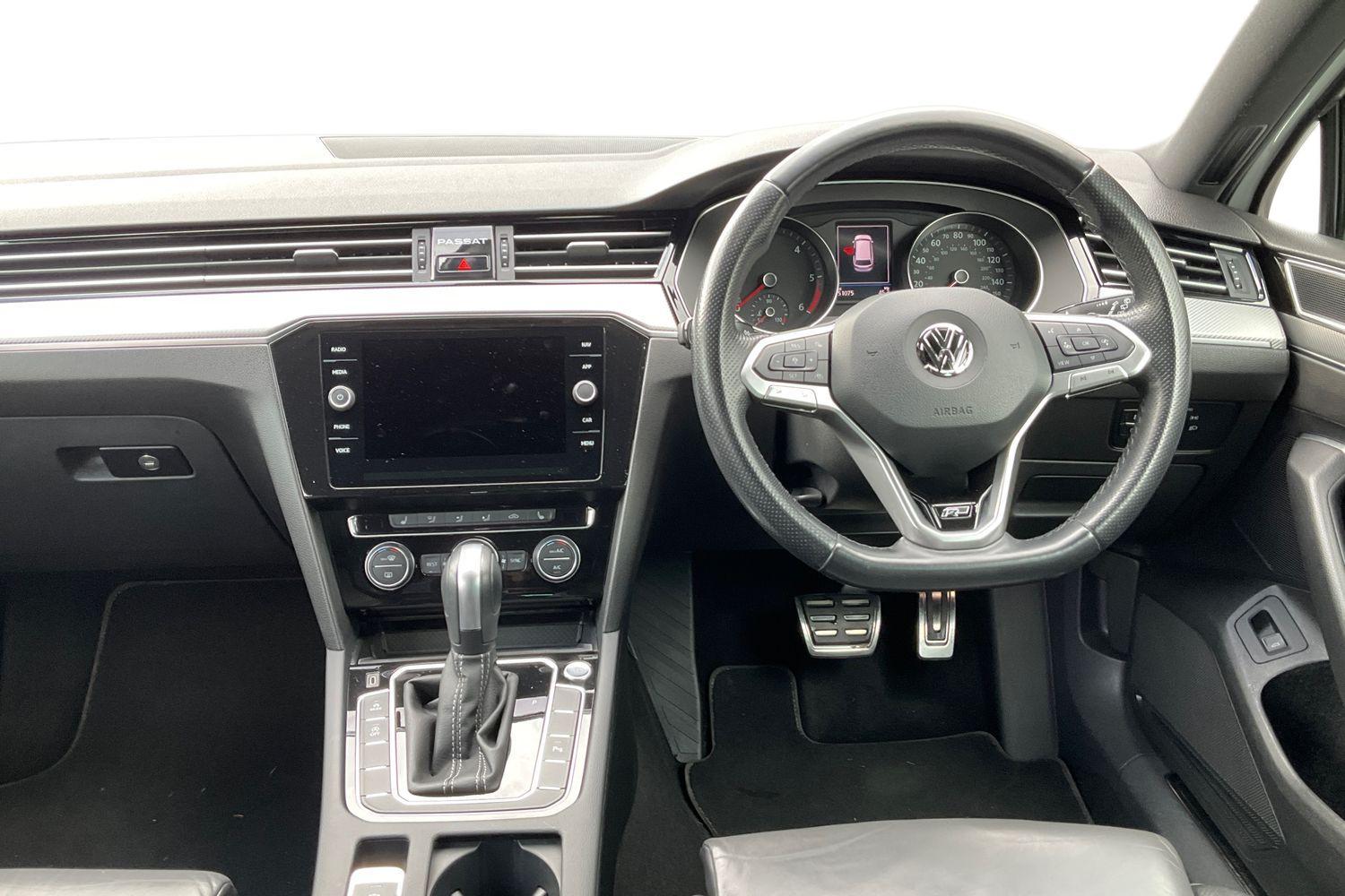 Volkswagen PASSAT Photo 10
