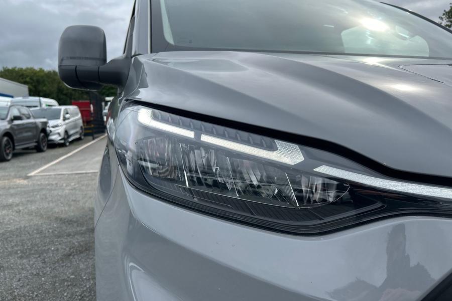Ford TRANSIT CUSTOM Photo autoimg-79a7c5a1ca82bc9ae61632a945057a5f5c34746d.jpg