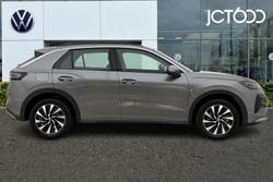 VOLKSWAGEN T-Roc Photo 4