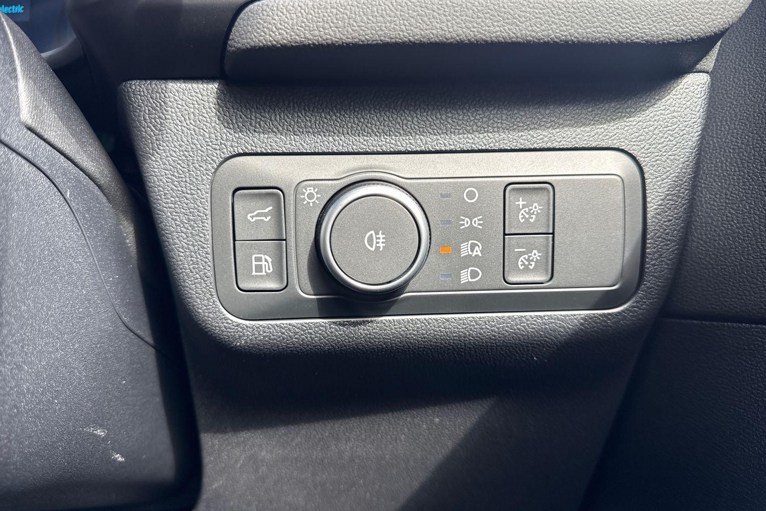 Ford KUGA Photo 32