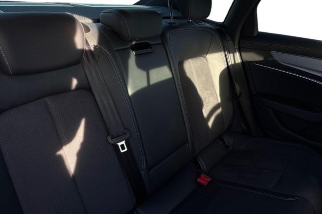 AUDI A6 Photo 9